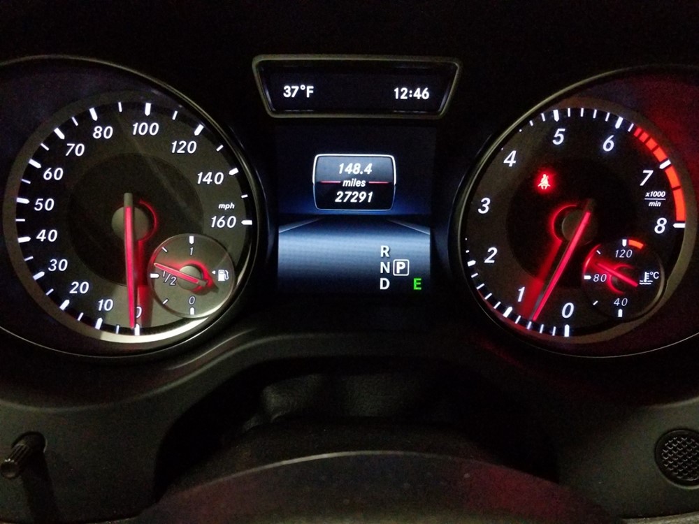 2015 Mercedes-Benz GLA250 - Odometer Close Up