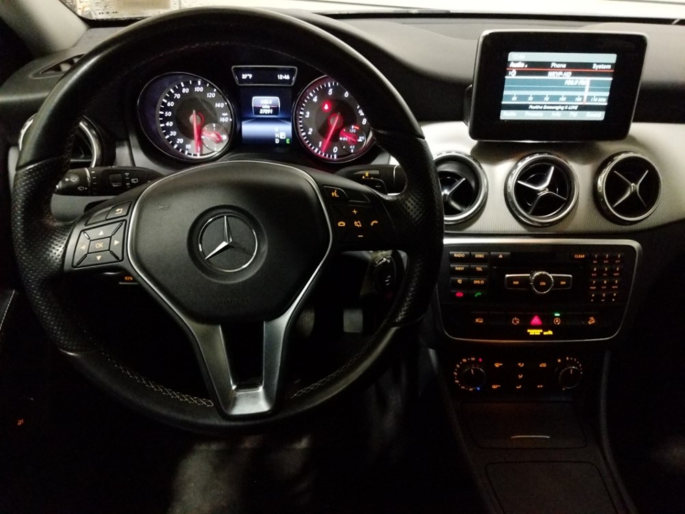 2015 Mercedes-Benz GLA250 - Driver Dash