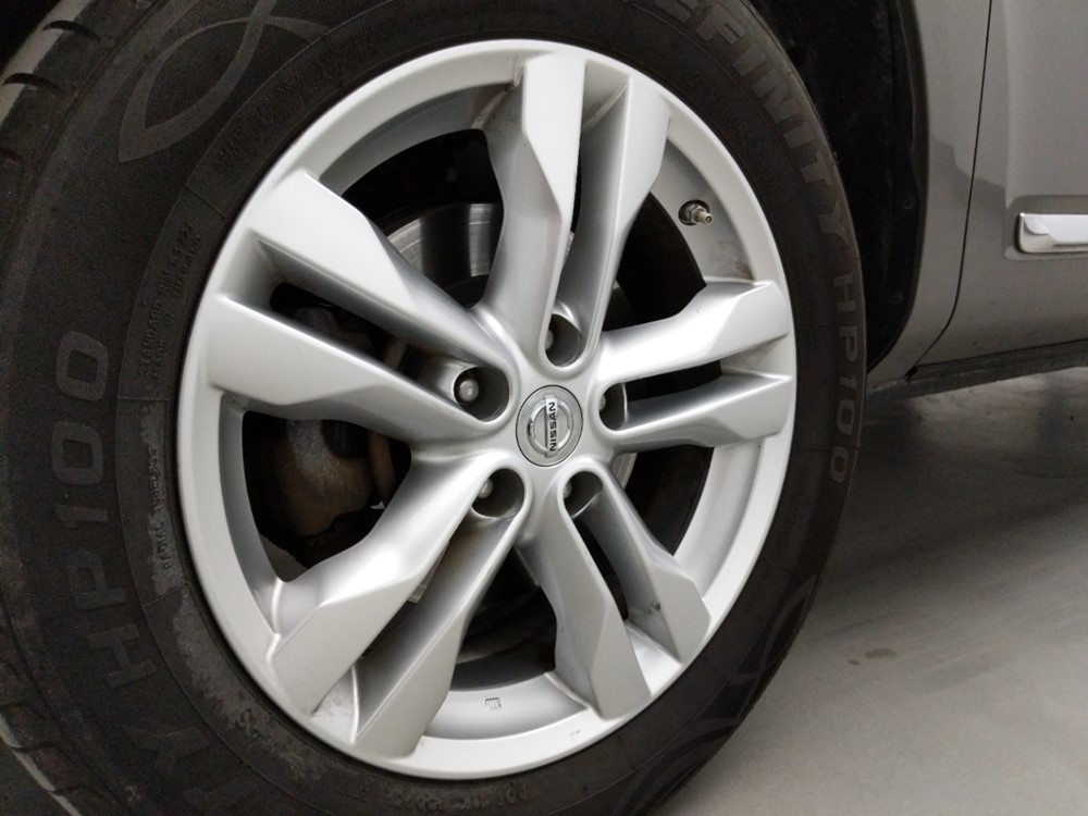 2015 Nissan Rogue - Wheel