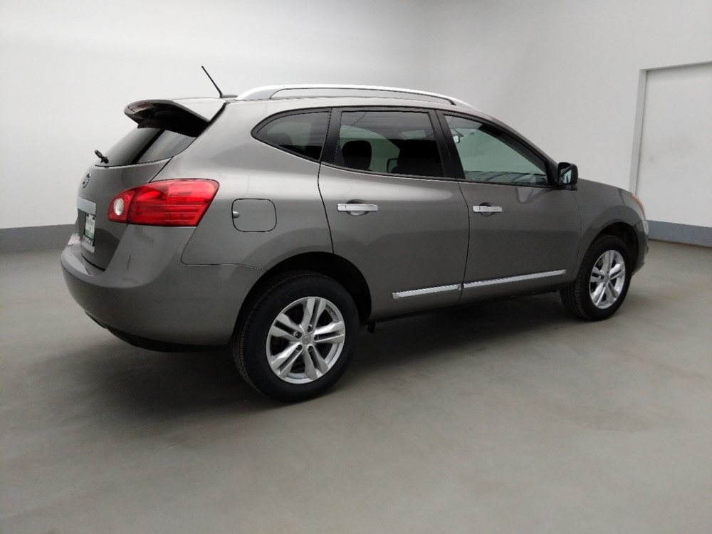 2015 Nissan Rogue - Passenger Rear Side