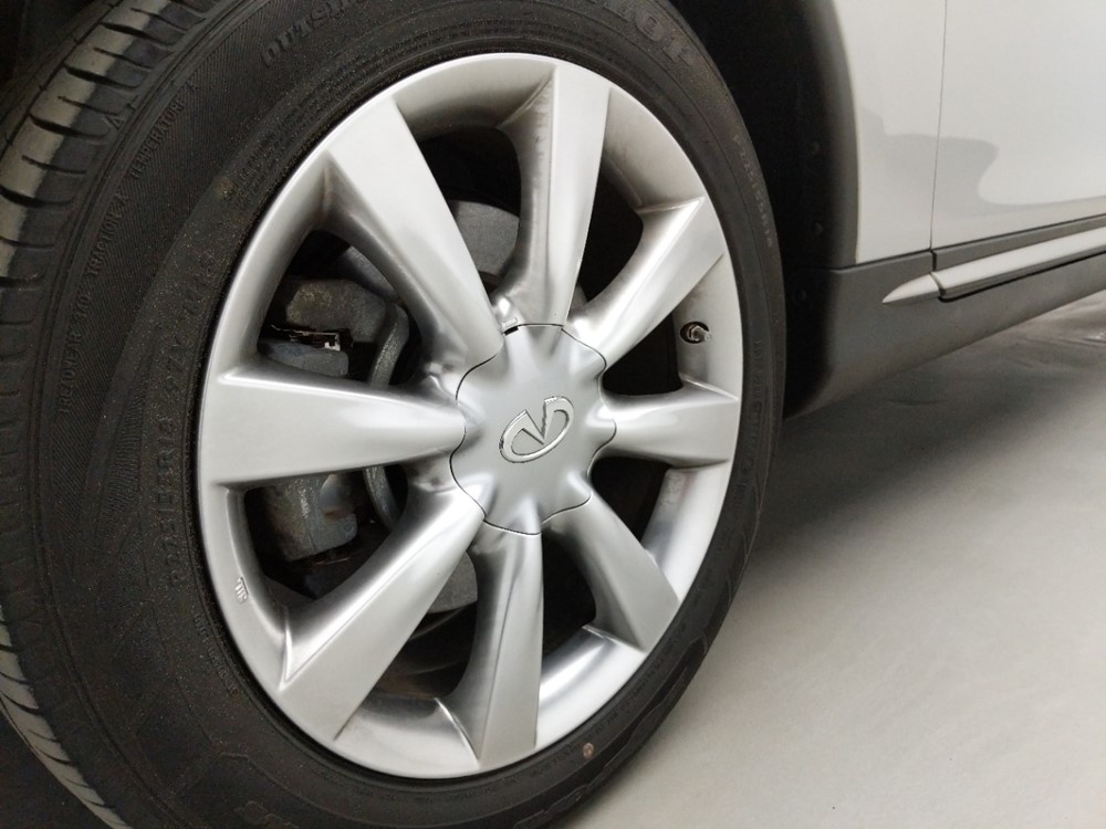 2017 INFINITI QX50 - Wheel