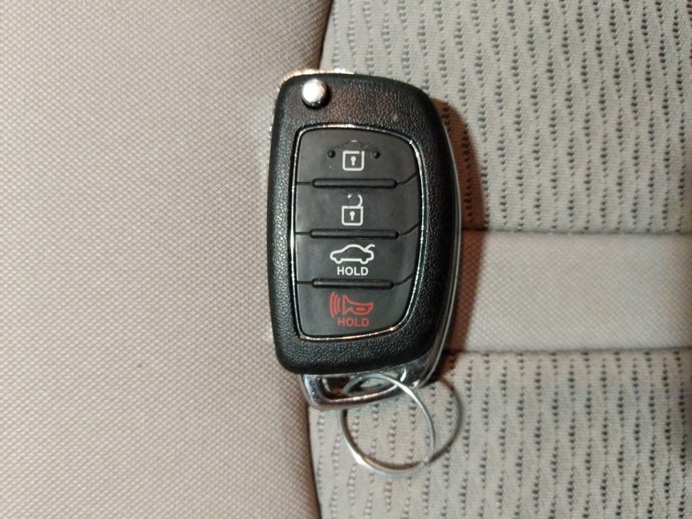 2017 Hyundai Sonata - Keys