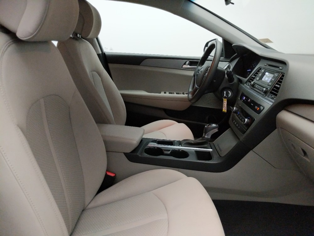2017 Hyundai Sonata - Passenger Front Seat