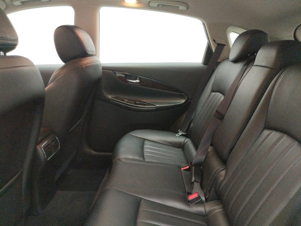 2016 INFINITI QX50 - Driver Rear Seat