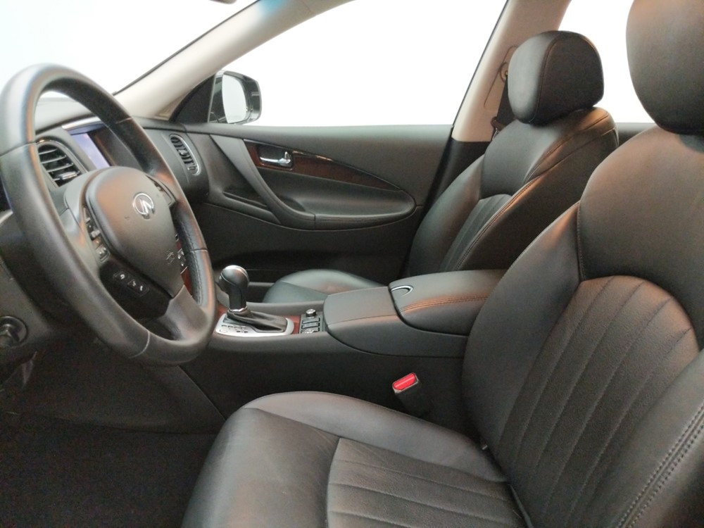 2016 INFINITI QX50 - Driver Front Seat