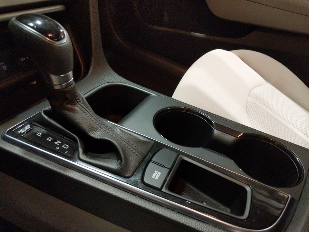 2015 Hyundai Sonata - Center Console/Cup Holders