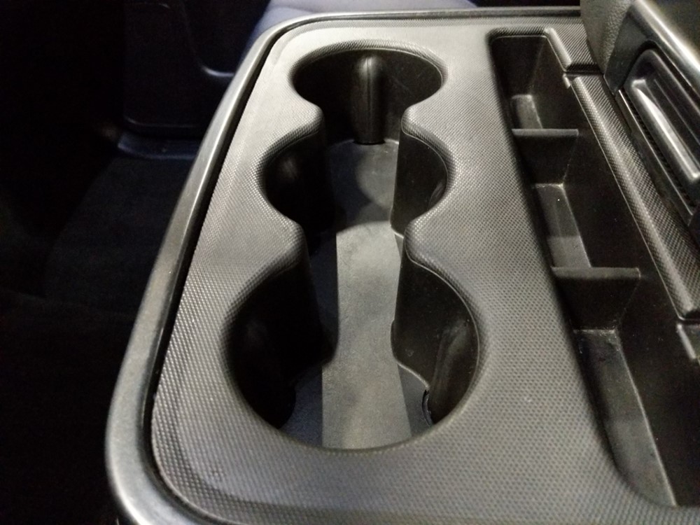 2018 Chevrolet Silverado 1500 - Center Console/Cup Holders