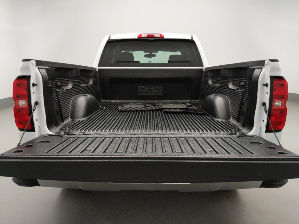 2018 Chevrolet Silverado 1500 - Trunk