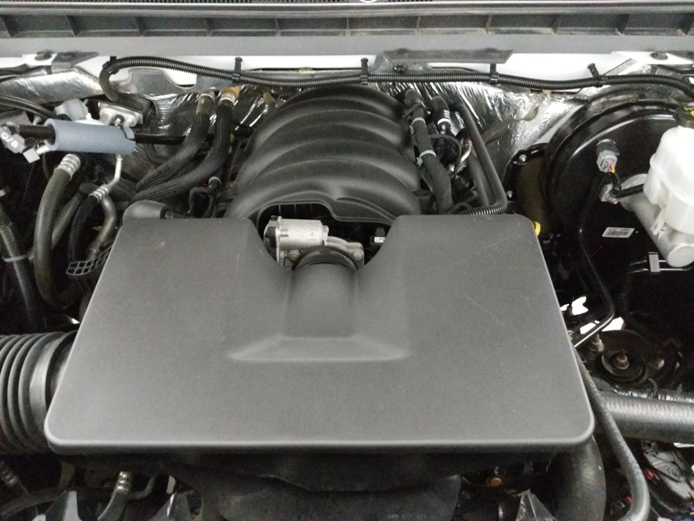 2018 Chevrolet Silverado 1500 - Engine