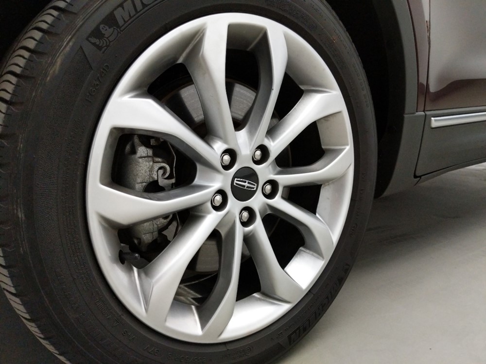 2017 Lincoln MKC - Wheel