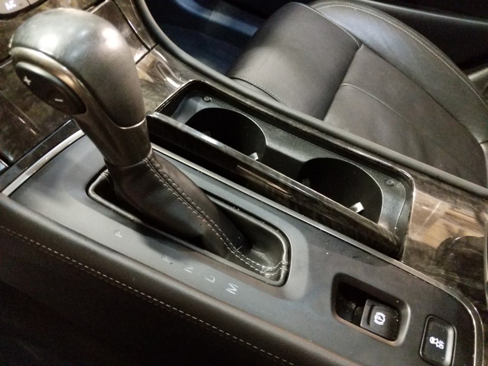 2014 Buick LaCrosse - Center Console/Cup Holders