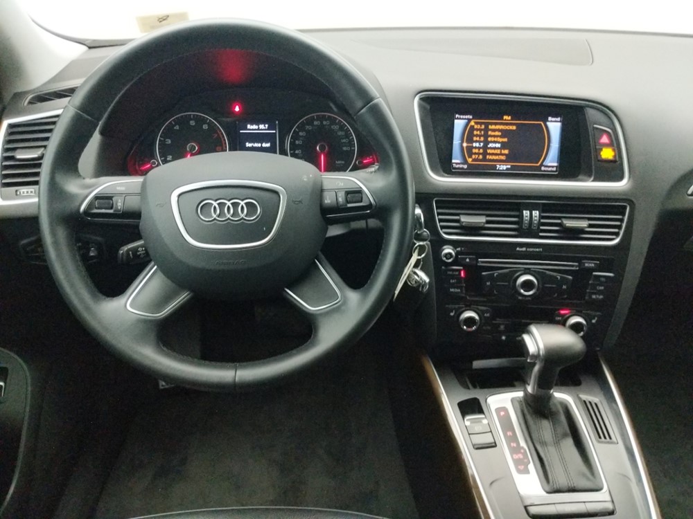 2016 Audi Q5 - Driver Dash