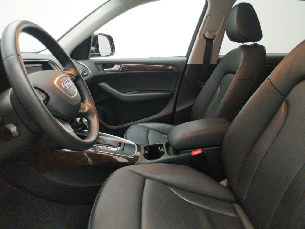2016 Audi Q5 - Driver Front Seat
