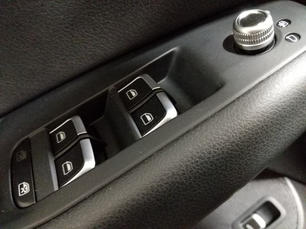 2016 Audi Q5 - Driver Power Windows/Lock Control