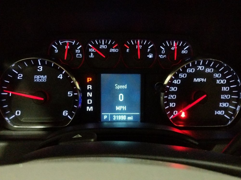 2016 Chevrolet Silverado 1500 - Odometer Close Up