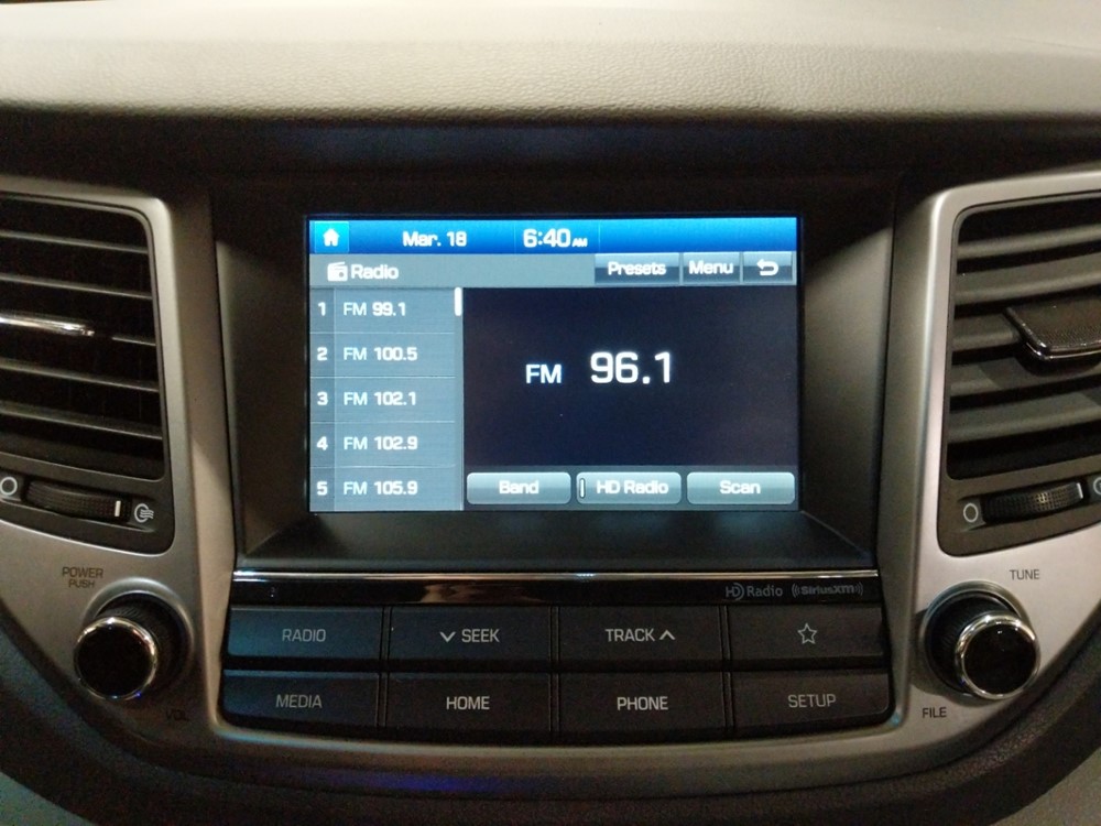 2018 Hyundai Tucson - Stereo Package