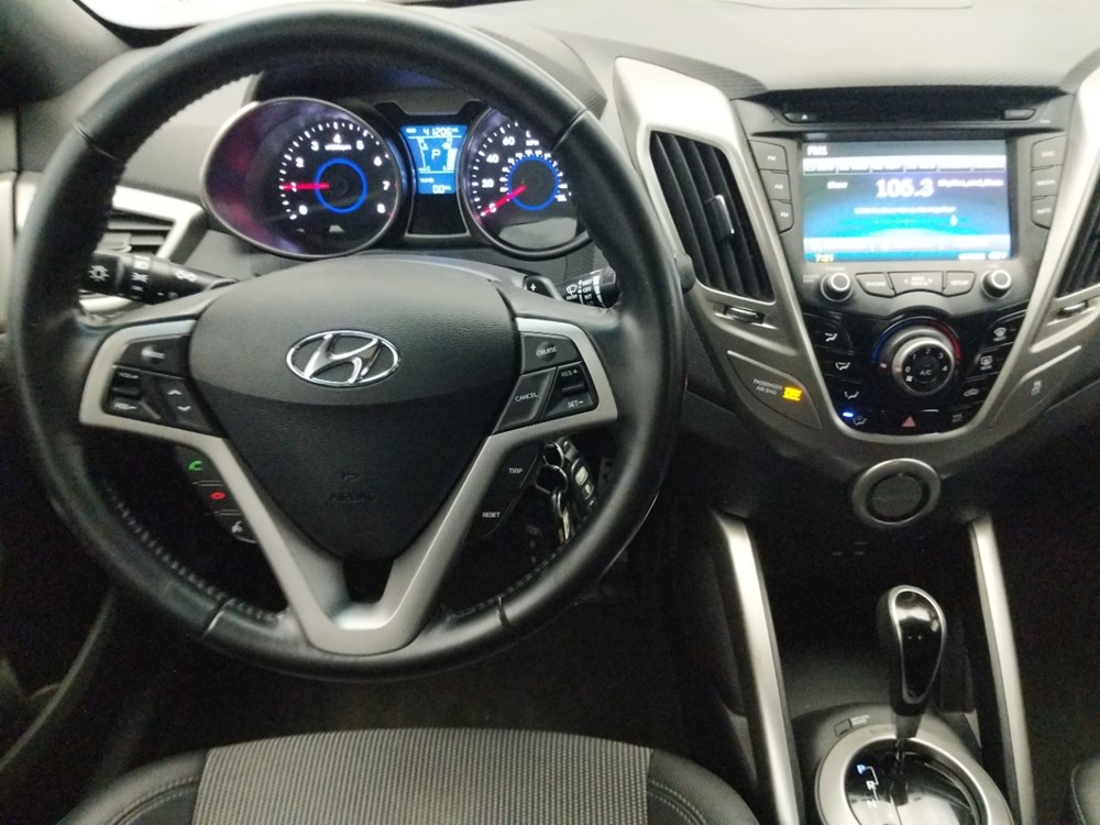 2016 Hyundai Veloster - Driver Dash