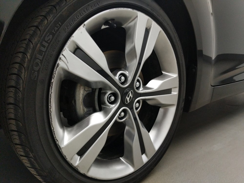 2016 Hyundai Veloster - Wheel