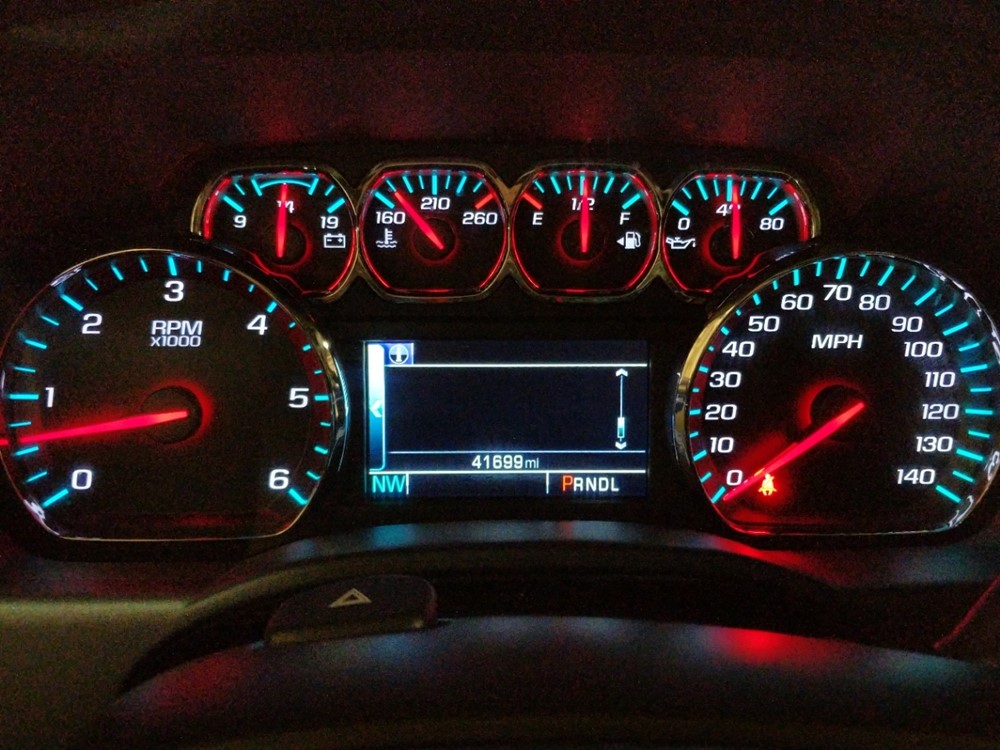2018 Chevrolet Silverado 1500 - Odometer Close Up