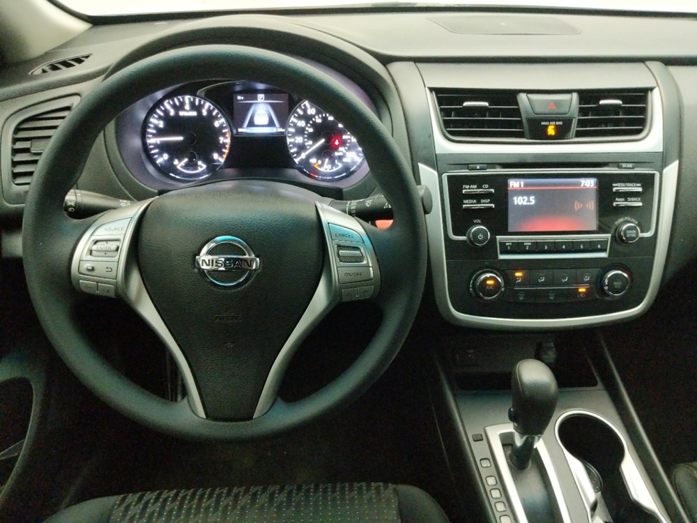 2016 Nissan Altima - Driver Dash