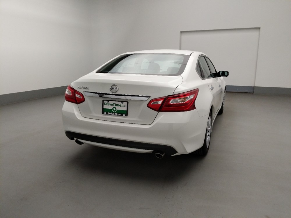 2016 Nissan Altima - Passenger Rear Trunk