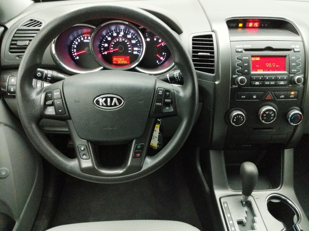 2012 Kia Sorento - Driver Dash