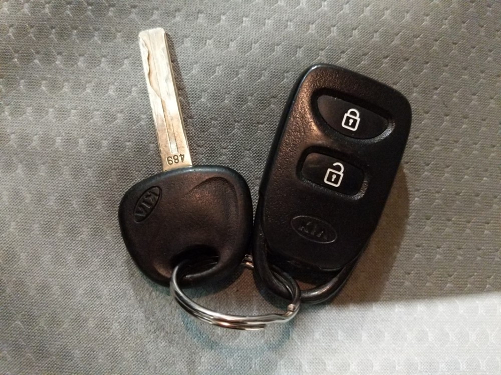 2012 Kia Sorento - Keys