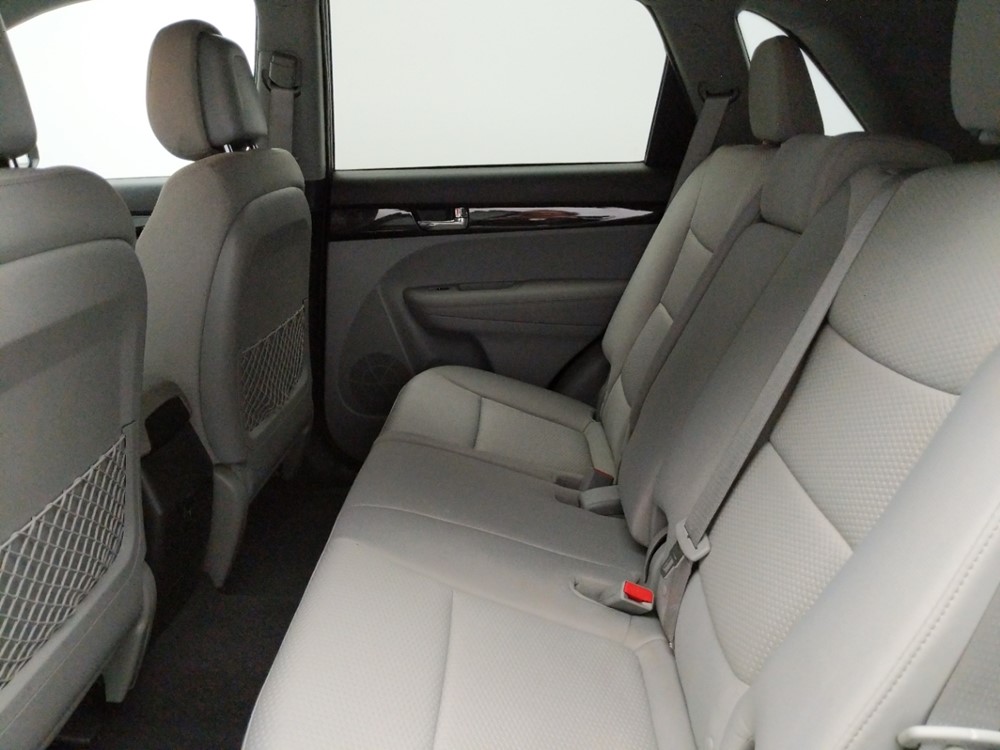 2012 Kia Sorento - Driver Rear Seat