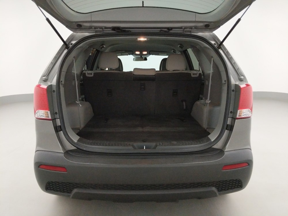 2012 Kia Sorento - Trunk