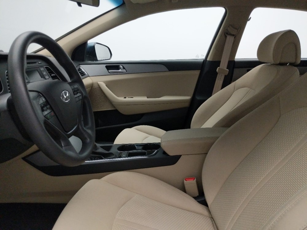 2015 Hyundai Sonata - Driver Front Seat