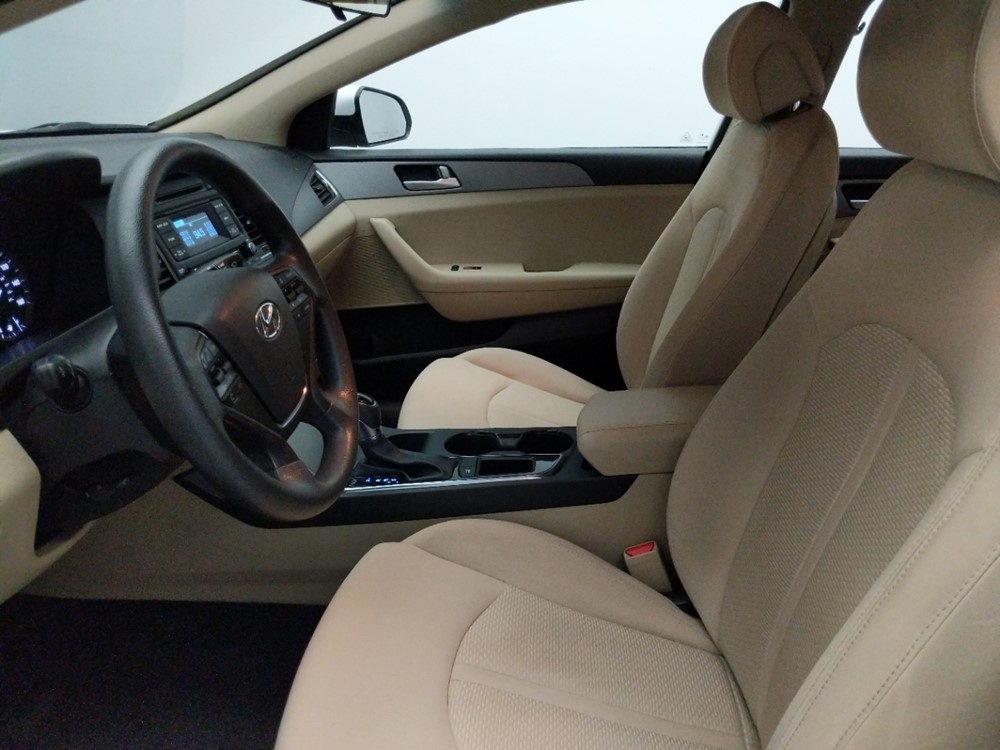 2015 Hyundai Sonata - Driver Front Seat
