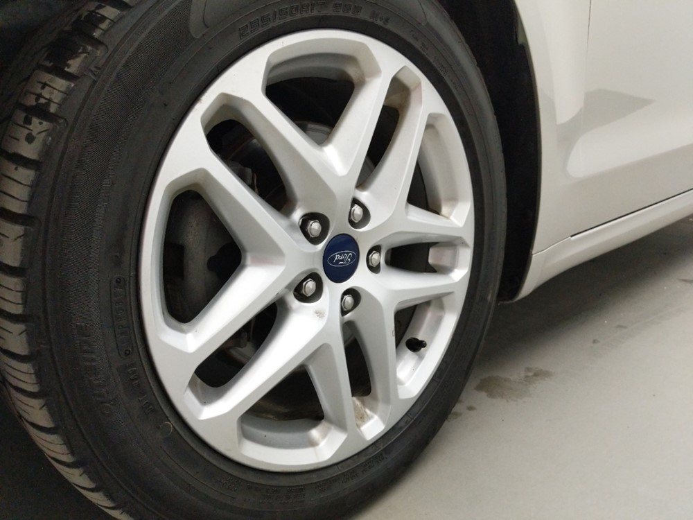 2016 Ford Fusion - Wheel