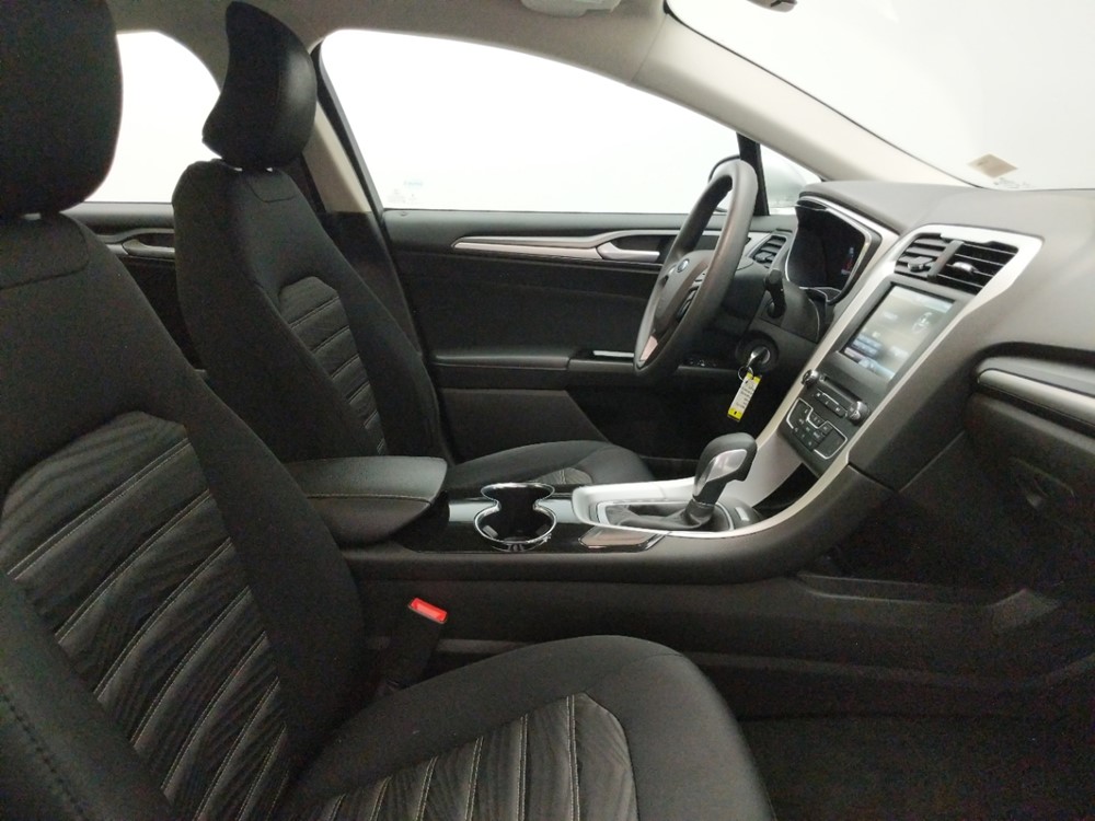 2016 Ford Fusion - Passenger Front Seat