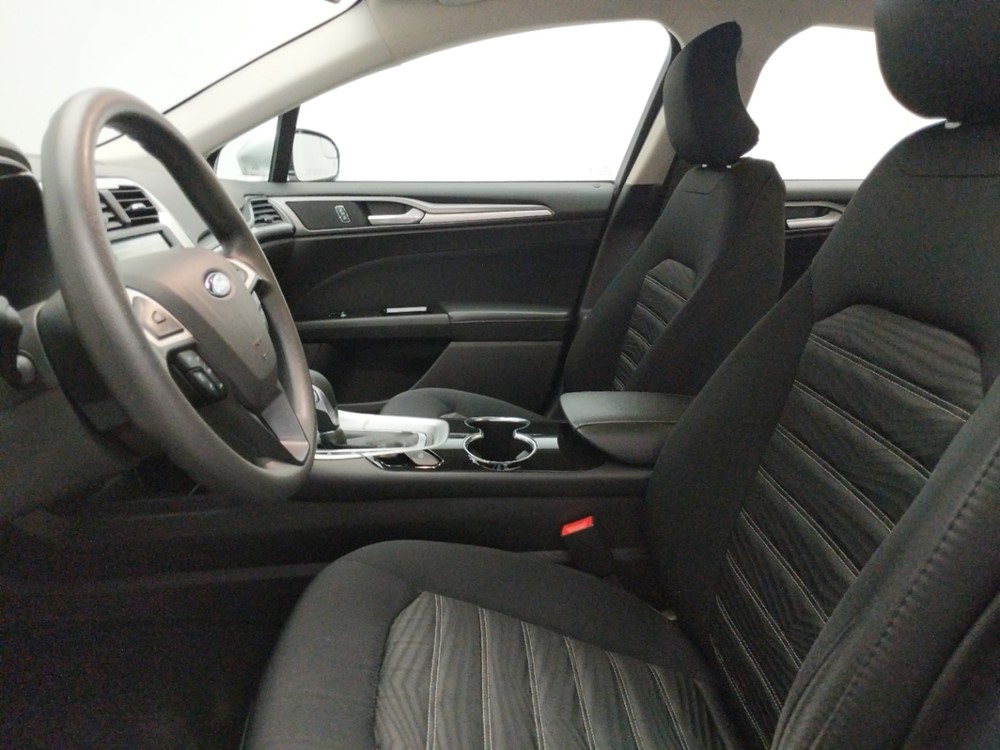 2016 Ford Fusion - Driver Front Seat