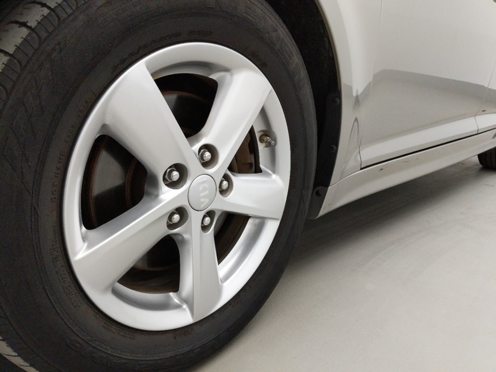 2015 Kia Optima - Wheel