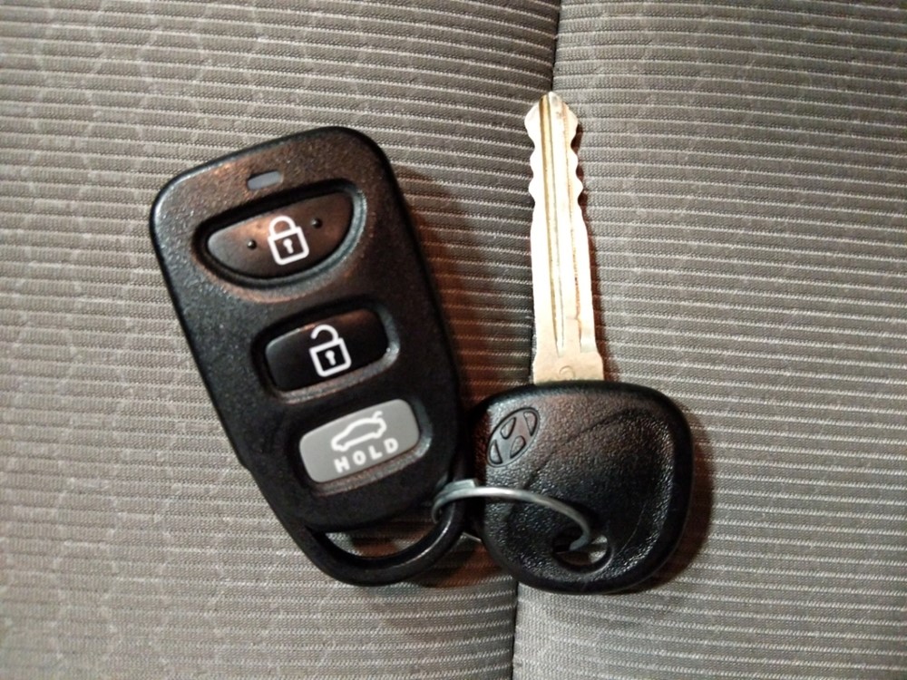 2017 Hyundai Elantra - Keys