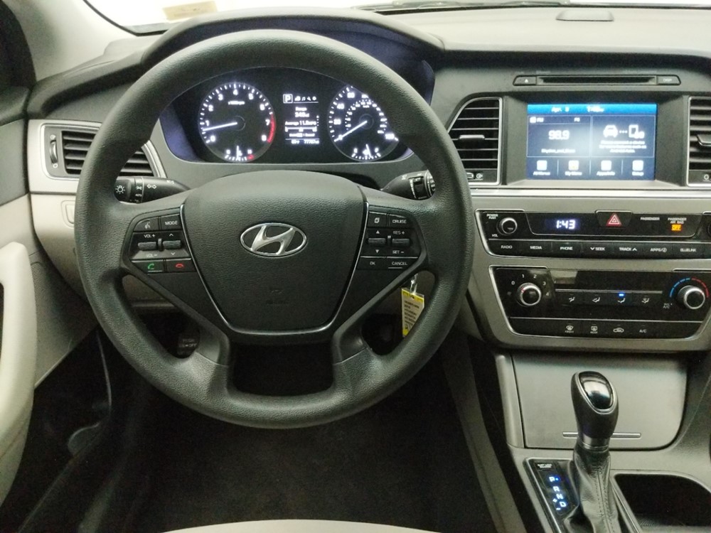 2016 Hyundai Sonata - Driver Dash