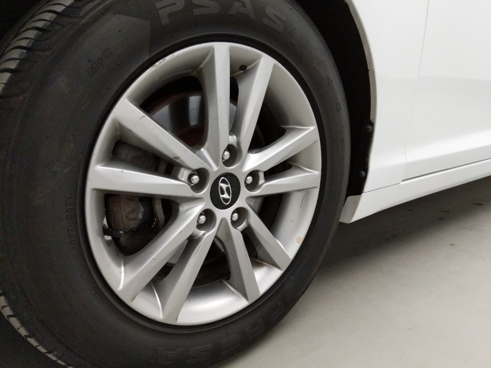 2016 Hyundai Sonata - Wheel