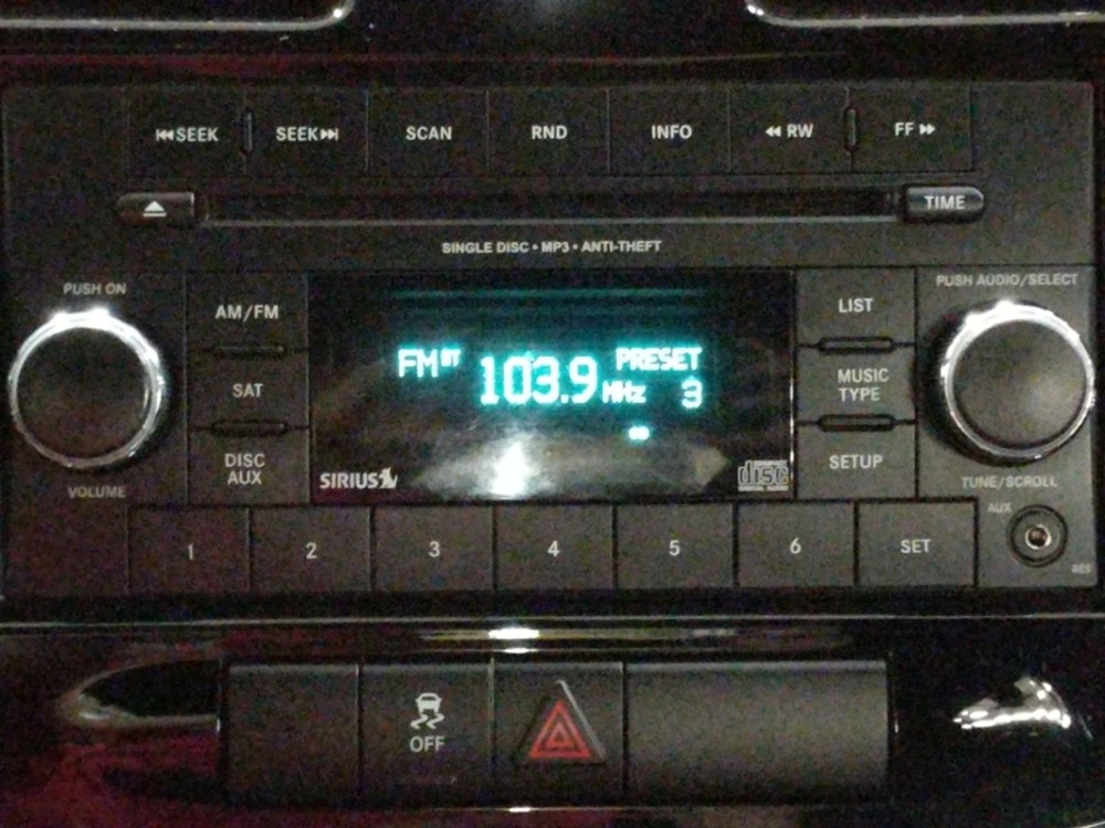 2014 Chrysler 200 - Stereo Package