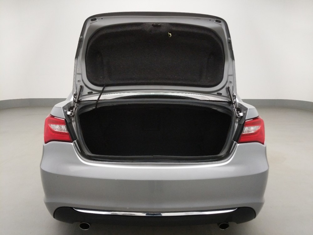 2014 Chrysler 200 - Trunk