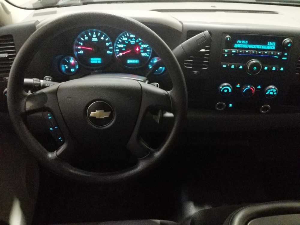 2009 Chevrolet Silverado 1500 - Driver Dash