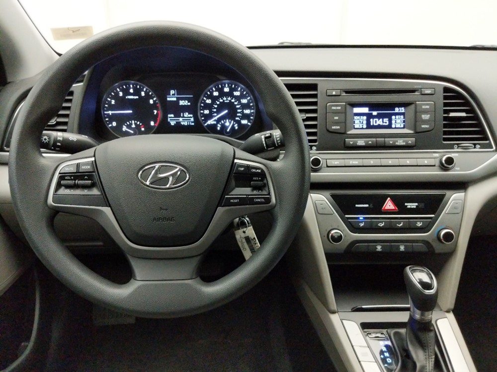 2017 Hyundai Elantra - Driver Dash