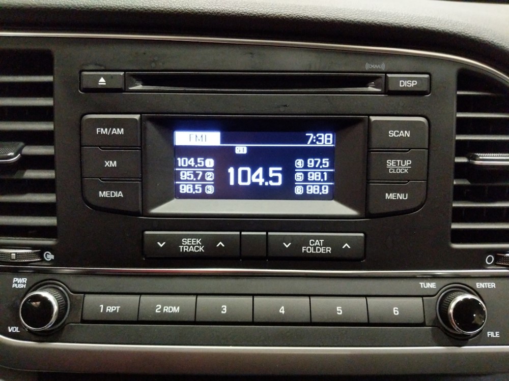 2017 Hyundai Elantra - Stereo Package