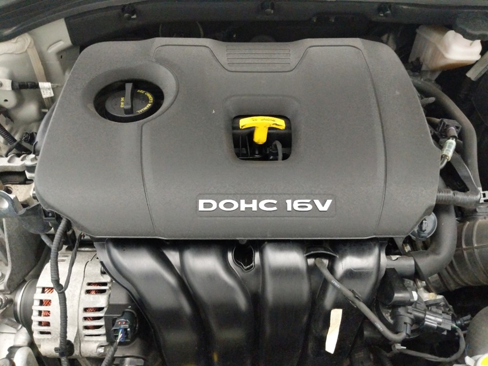2017 Hyundai Elantra - Engine