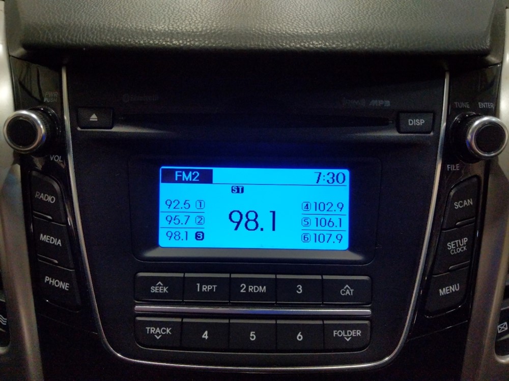 2016 Hyundai Elantra - Stereo Package
