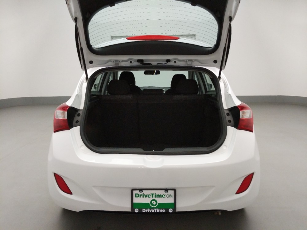 2016 Hyundai Elantra - Trunk