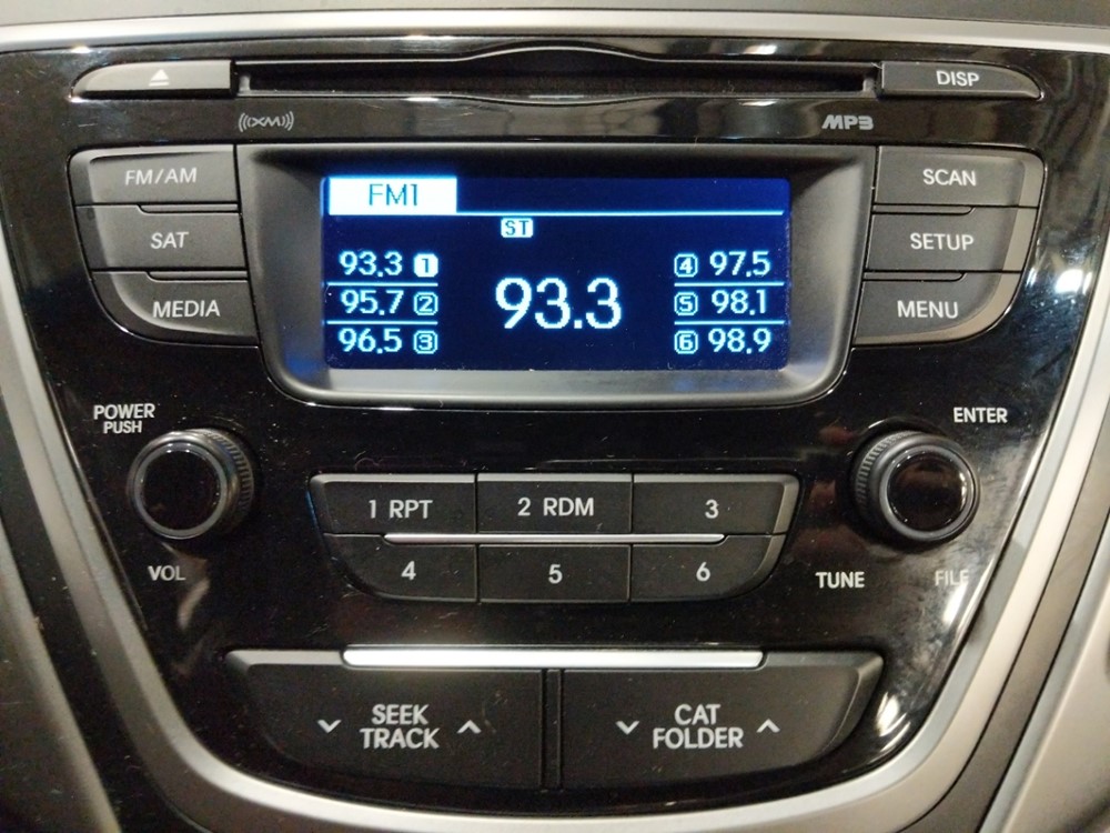 2016 Hyundai Elantra - Stereo Package