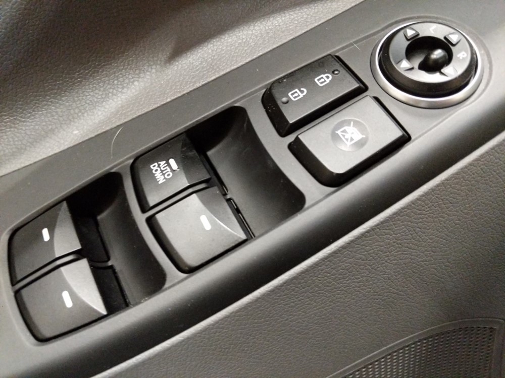 2016 Hyundai Elantra - Driver Power Windows/Lock Control