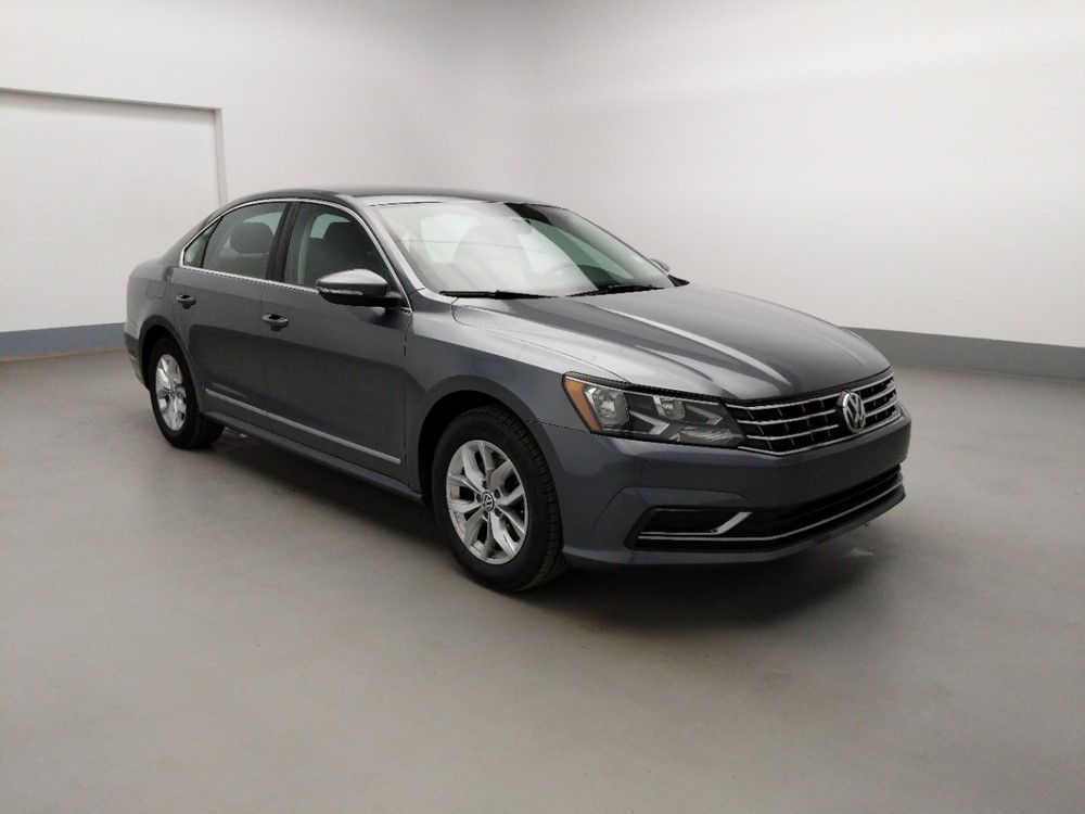 2016 Volkswagen Passat - Passenger Front Bumper