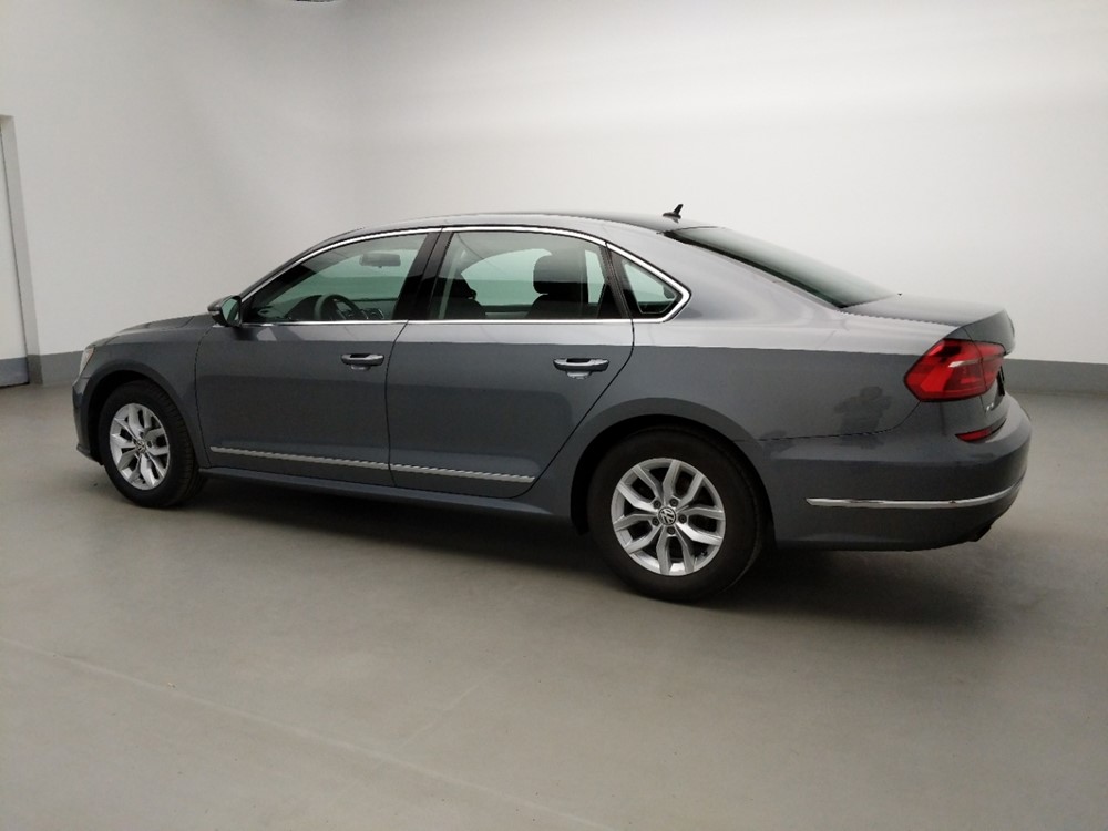 2016 Volkswagen Passat - Driver Rear Side